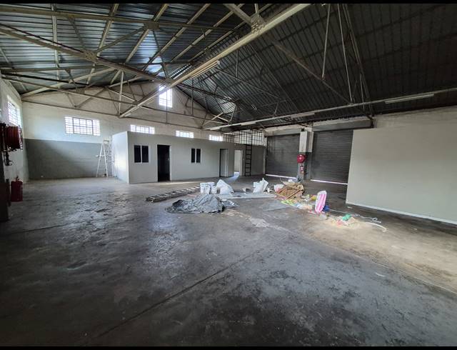 238M² WAREHOUSE TO LET IN CITY DEEP